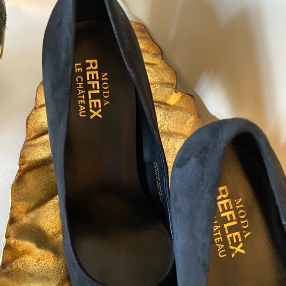 Le Chateau NEW- 4” Moda Heels - Picture 3 of 7